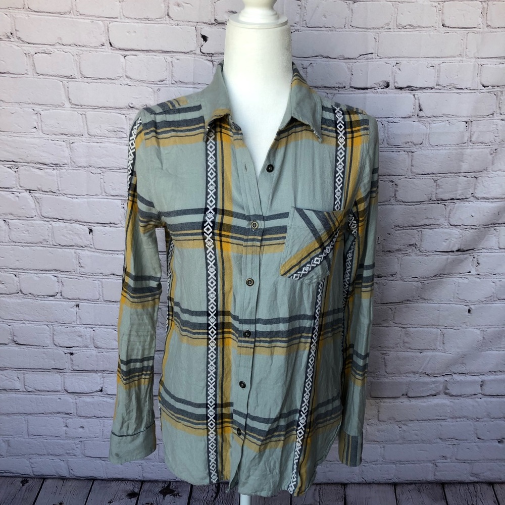 BKE Green Aztec Print Blue Yellow Striped Button Up Shirt Size Small